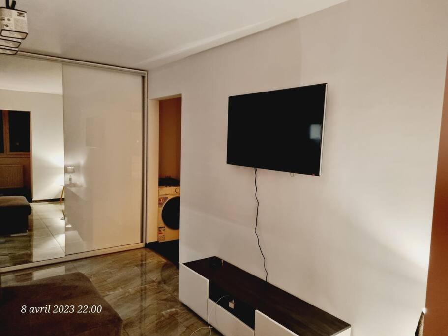 Apartmán Le Nid D'Adam Zărneşti Exteriér fotografie